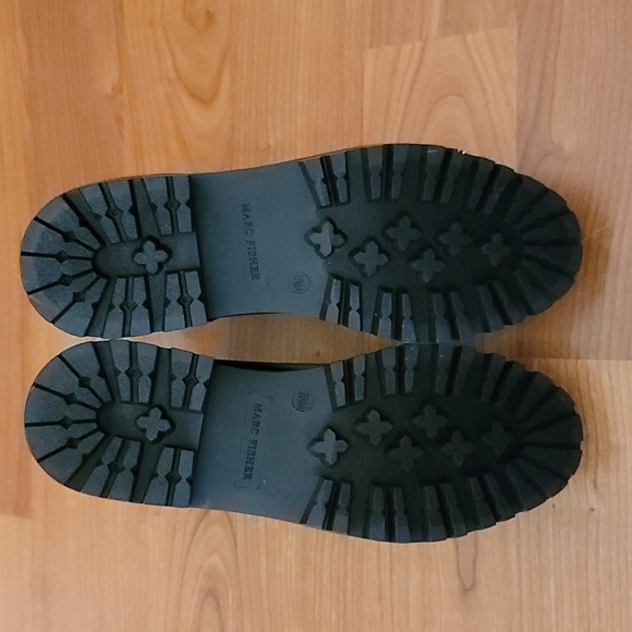 Marc Fisher Ink Lug Sole Chelsea Fur Detail Boots - Picture 7 of 9